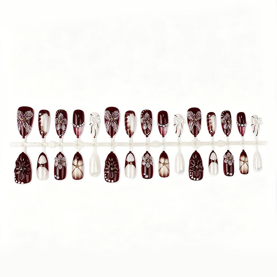 Elegant Artificial Nail Art with Floral Design and 3D Decorations Stornfield