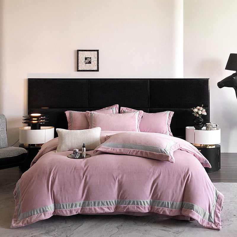 Luxury bedding set made of cotton satin with contrasting trim