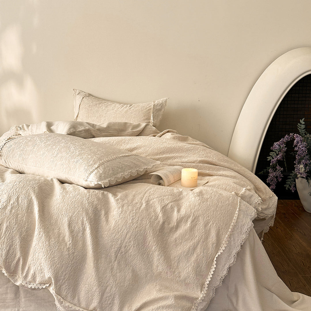 Washed Linen Lace-Trim Duvet Cover Set with Scalloped Edge
