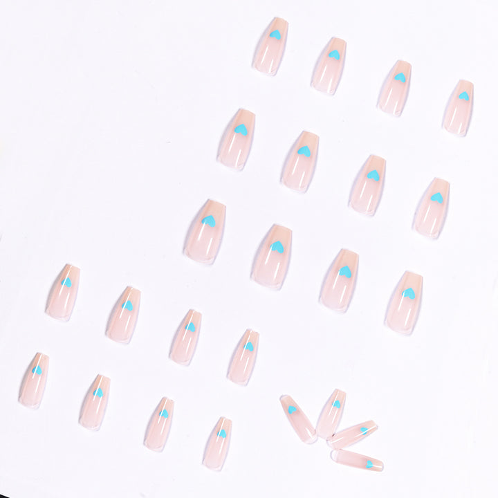 Artful nail art with heart motifs Stornfield