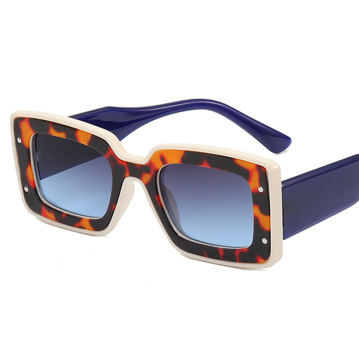 Women Oversized Sunglasses in Modern Square Frame Stornfield