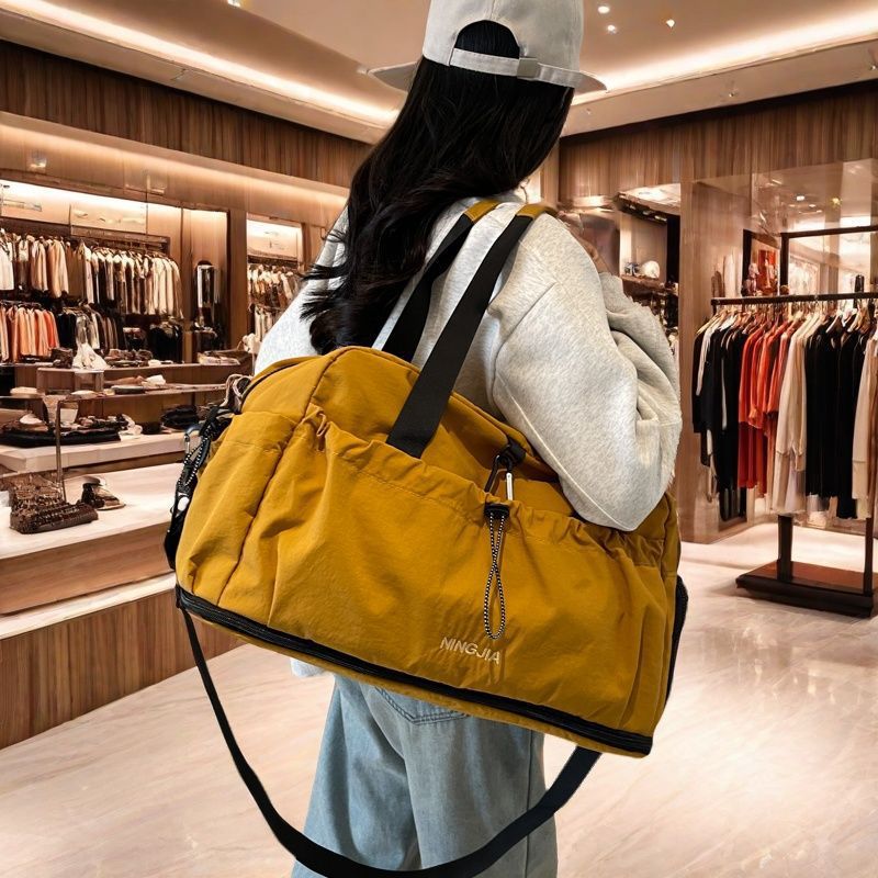 Versatile Lightweight Sports Duffle