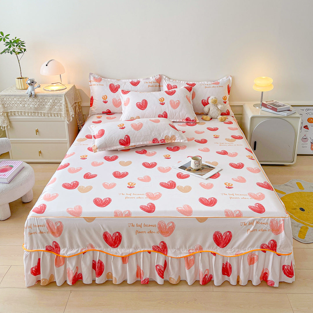 Floral Patterned Bedspread with Ruffled Edge