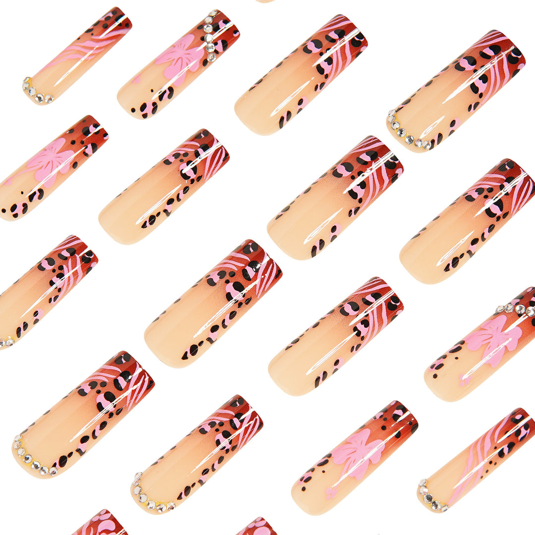 Artistic Press-On Nail Art Tips Stornfield