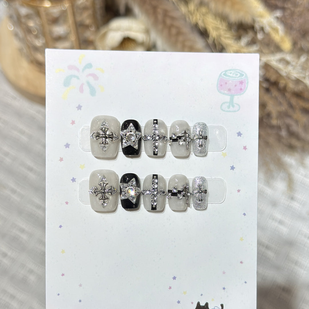 Artistic Press-On Nail Art Set with Gemstone Accents Stornfield