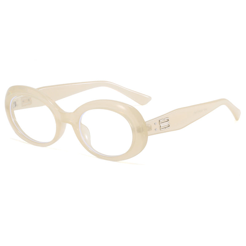 Women Retro-inspired Sunglasses with Wide Frame Stornfield