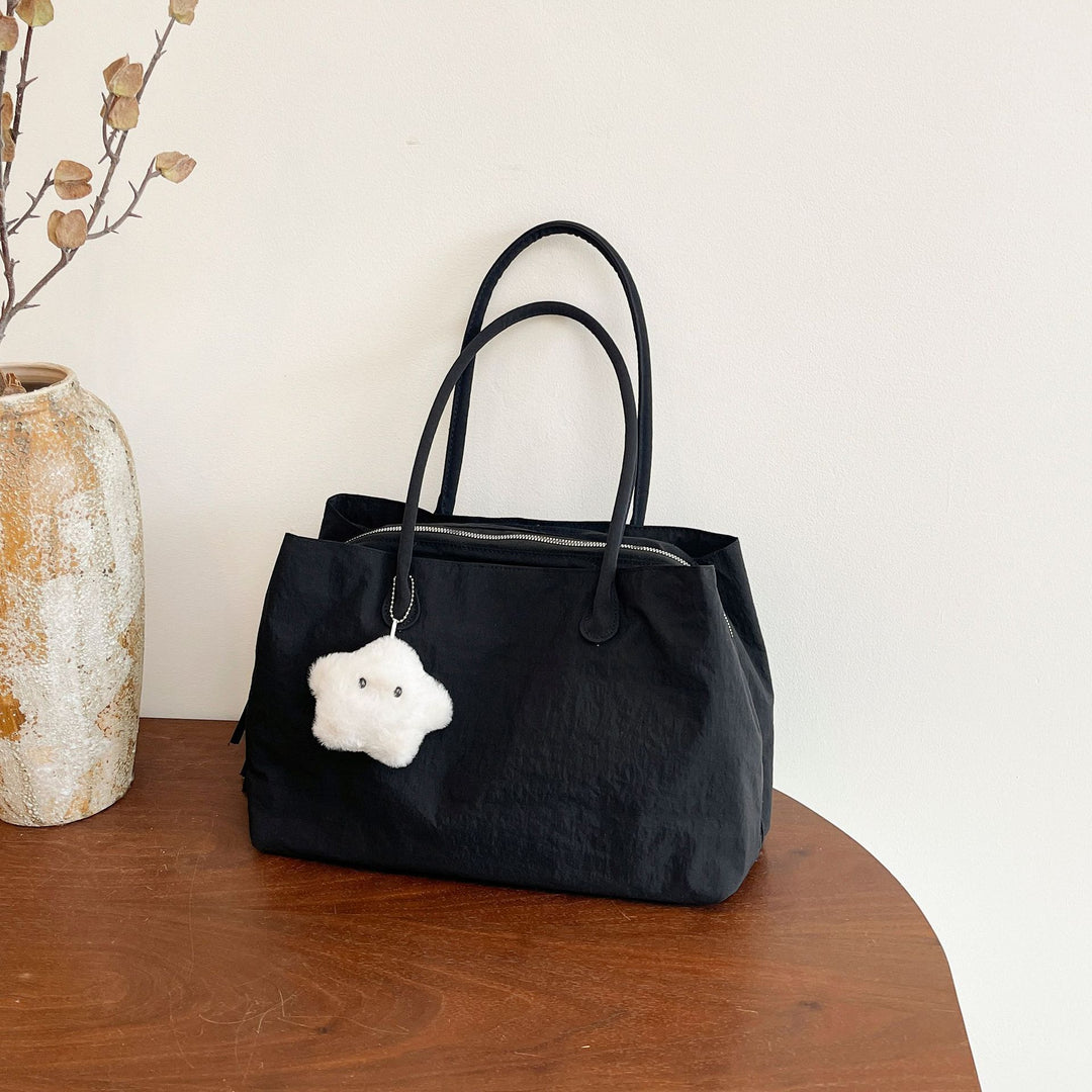 Elegant and Multifunctional Handbag Stornfield