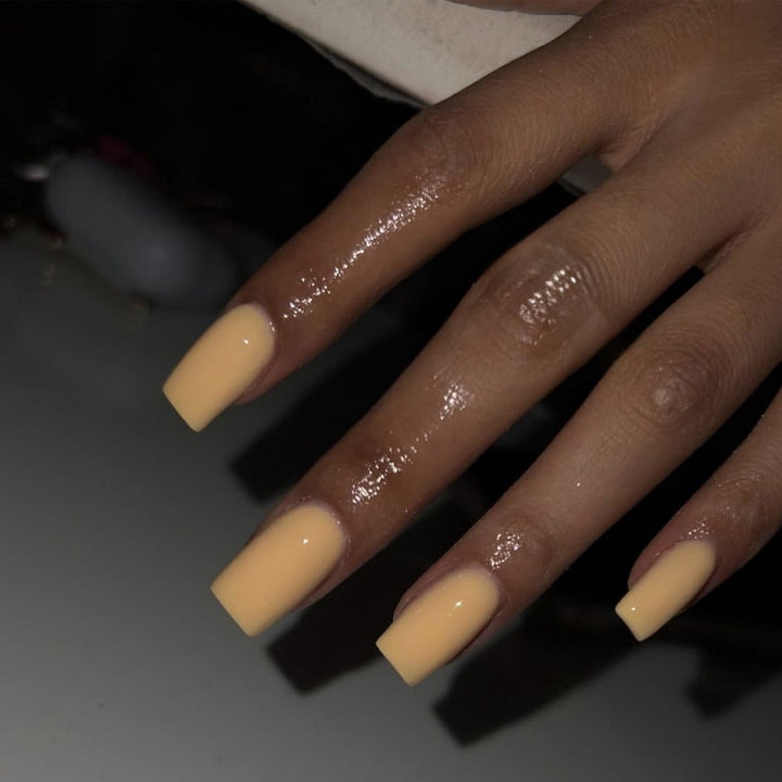 Acrylic nail set with glossy finish and trendy design Stornfield