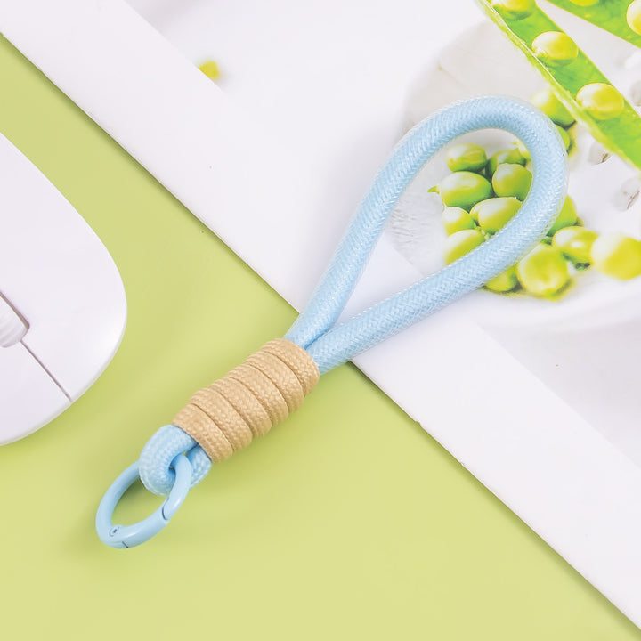 Versatile Paracord Keychain Holder Stornfield
