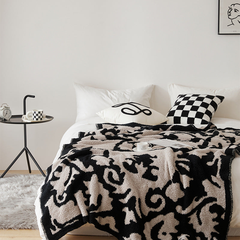 Plush Reversible Sherpa Fleece Throw Blanket with Oversized Damask Pattern