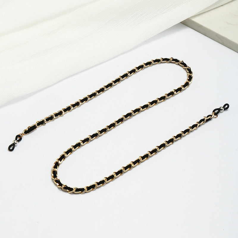 Aviator Sunglasses with Fashionable Chain Stornfield