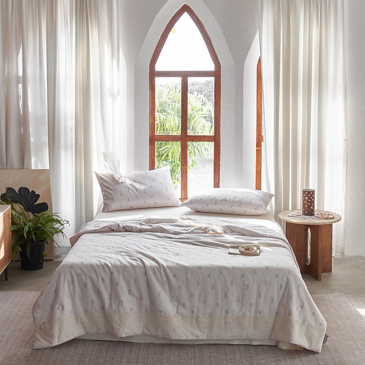Ladies elegant bedspread with delicate floral pattern Stornfield