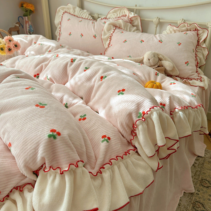 Cozy Floral Embroidered Quilt Set