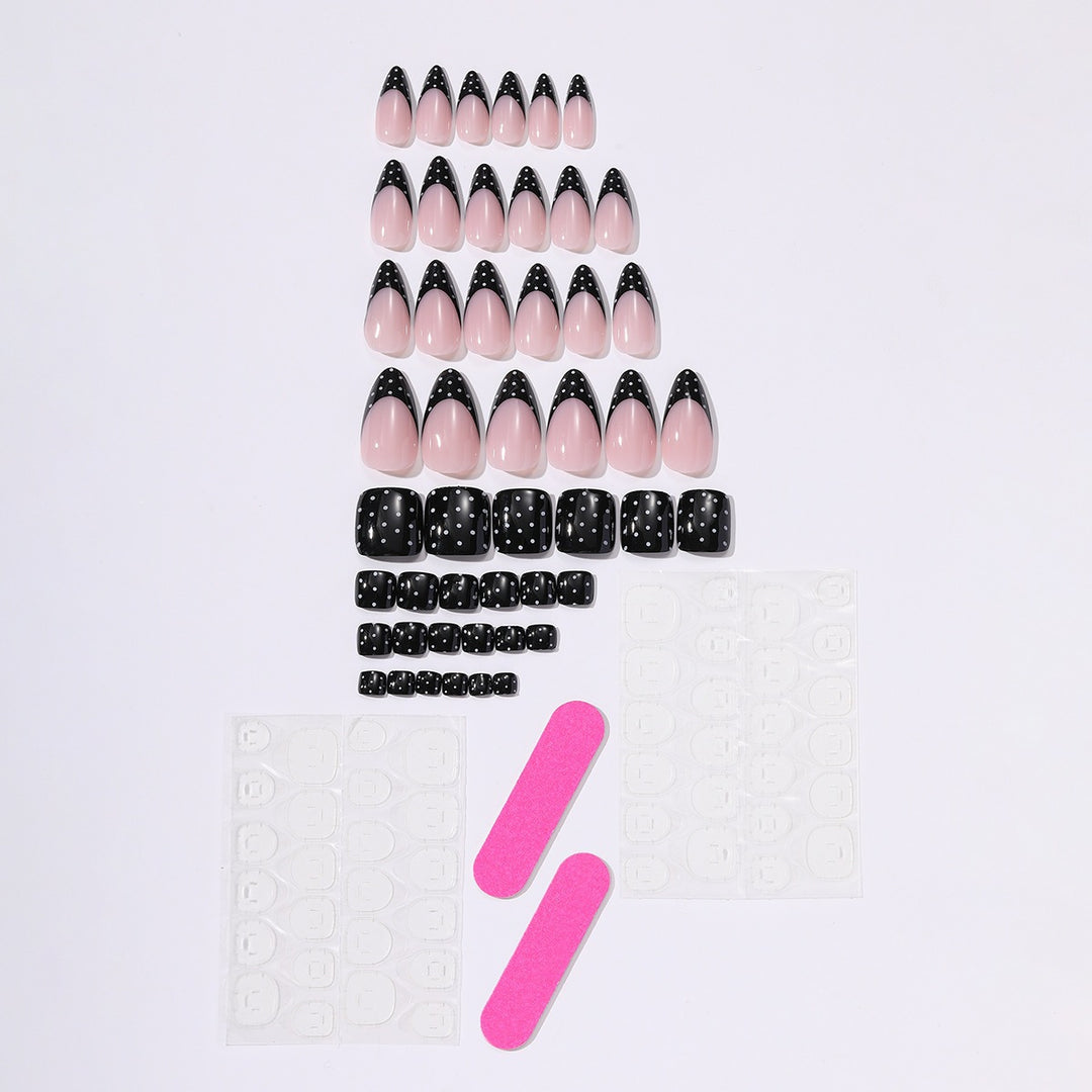 Glamorous artificial nails with unique design Stornfield