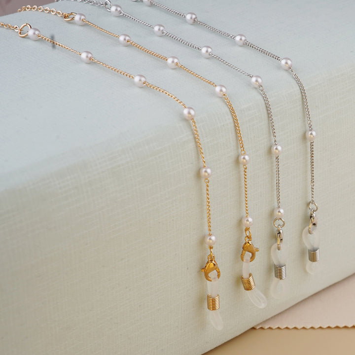 Elegant Pearl-Accented Eyewear Chain Stornfield