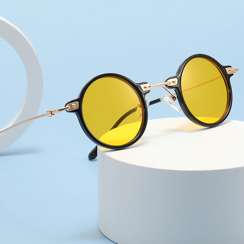 Ladies round glasses with delicate metal frame Stornfield