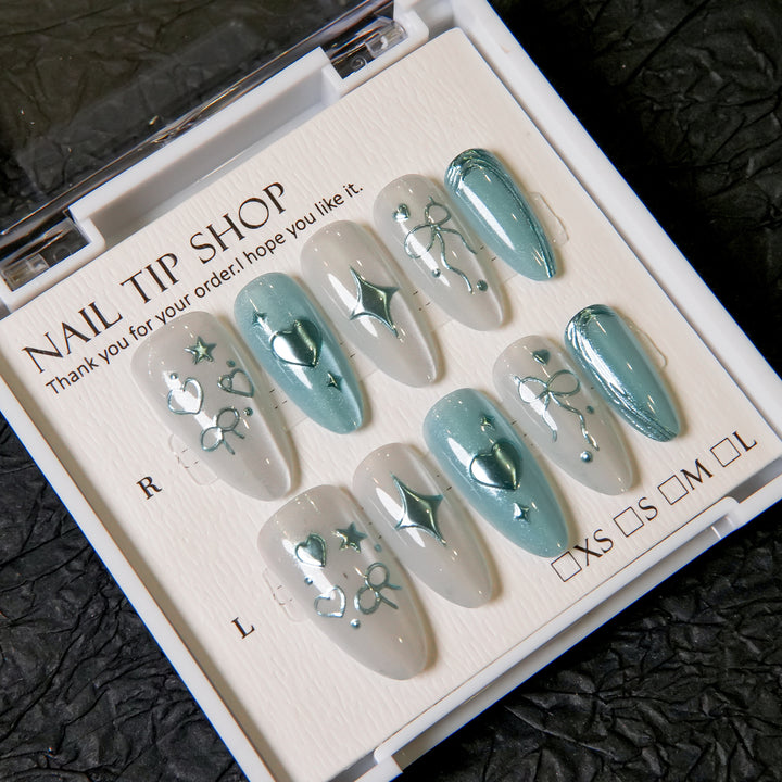 Artistic Nail Art Tips