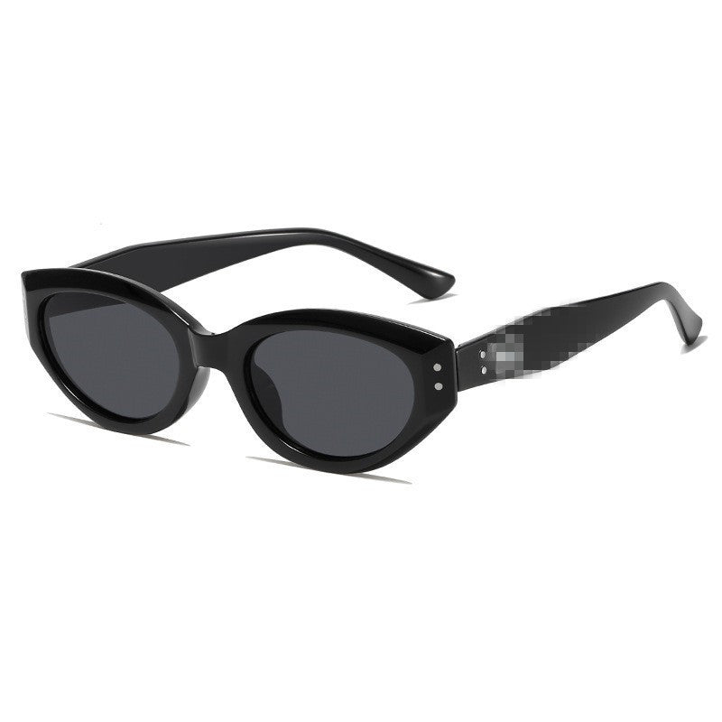 Vintage-Inspired Elegant Cat Eye Sunglasses Stornfield