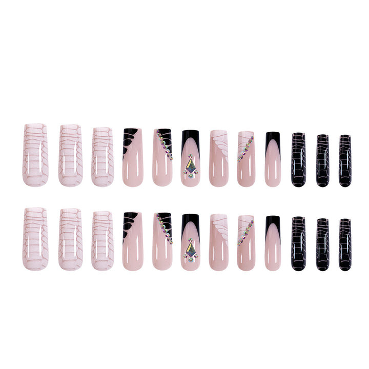 Exclusive artificial nails with glitter details and geometric designs Stornfield