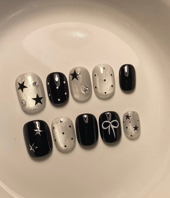 Decorative Press-On Nail Art Set with Star and Bow Designs
