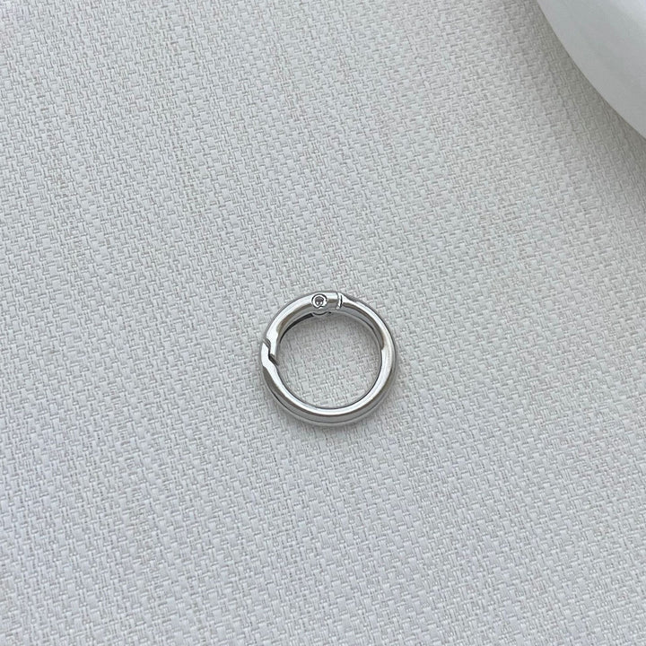 Versatile Circular Keyring Stornfield