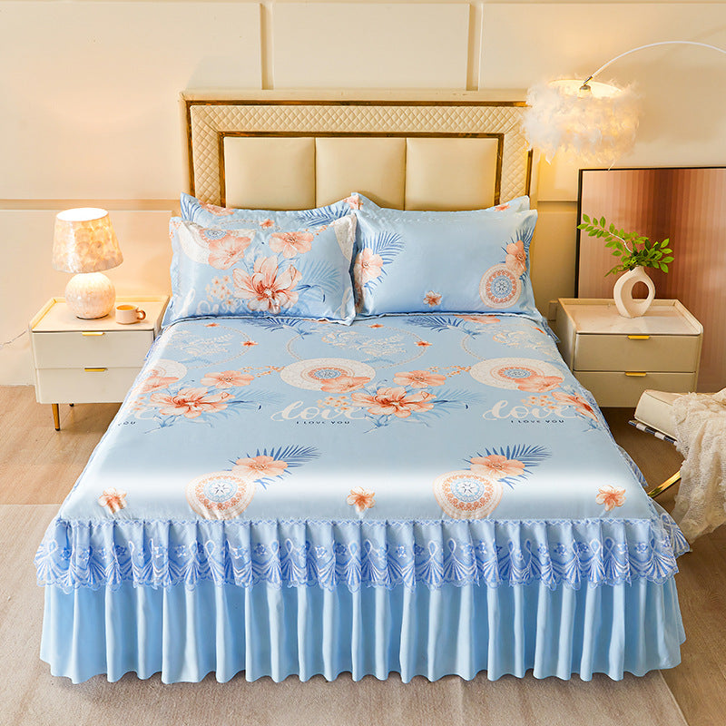 Ladies daybed cover with playful bear motif Stornfield