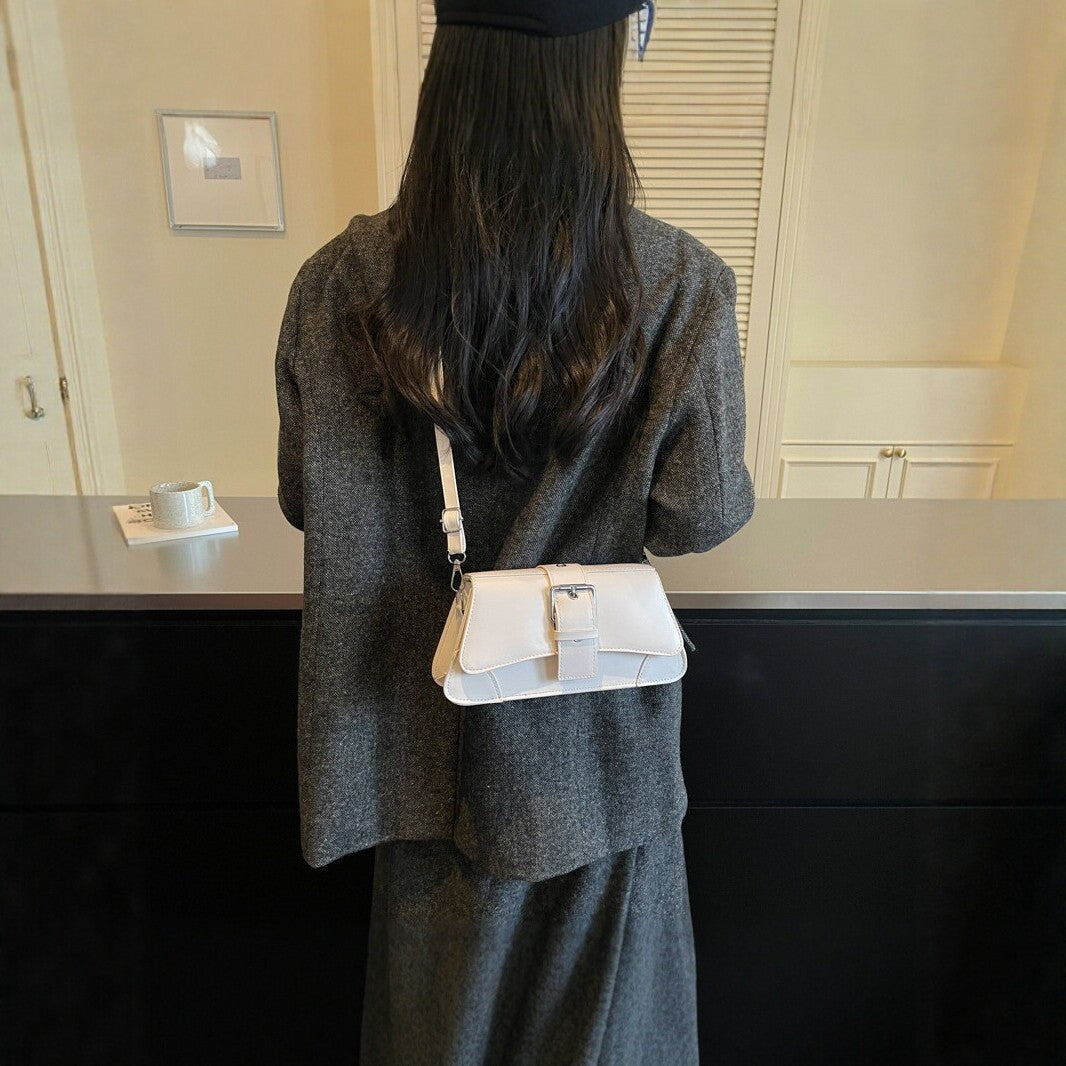Elegant Vegan Leather Crossbody Bag