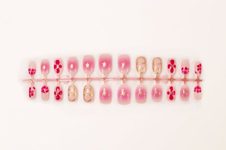 Artifical nails with elegant flower design Stornfield
