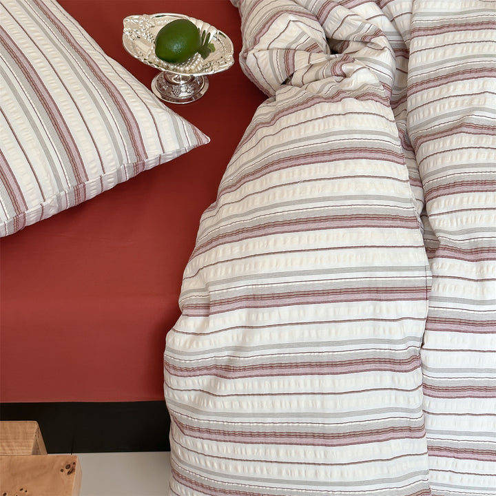 Striped cotton bedding set with waffle structure