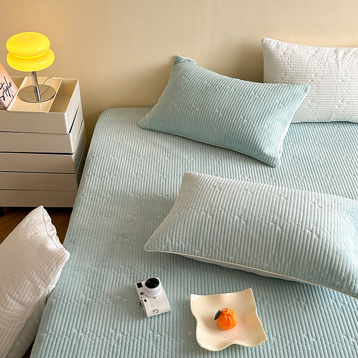 Quilted Lightweight Bedspread Coverlet with Subtle Star-Embossed Texture