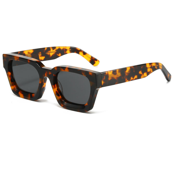 Women's designer sunglasses with modern, square frame and UV protection Stornfield