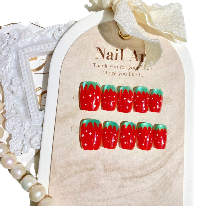 Creative Strawberry-Themed Press-On Nail Art Set