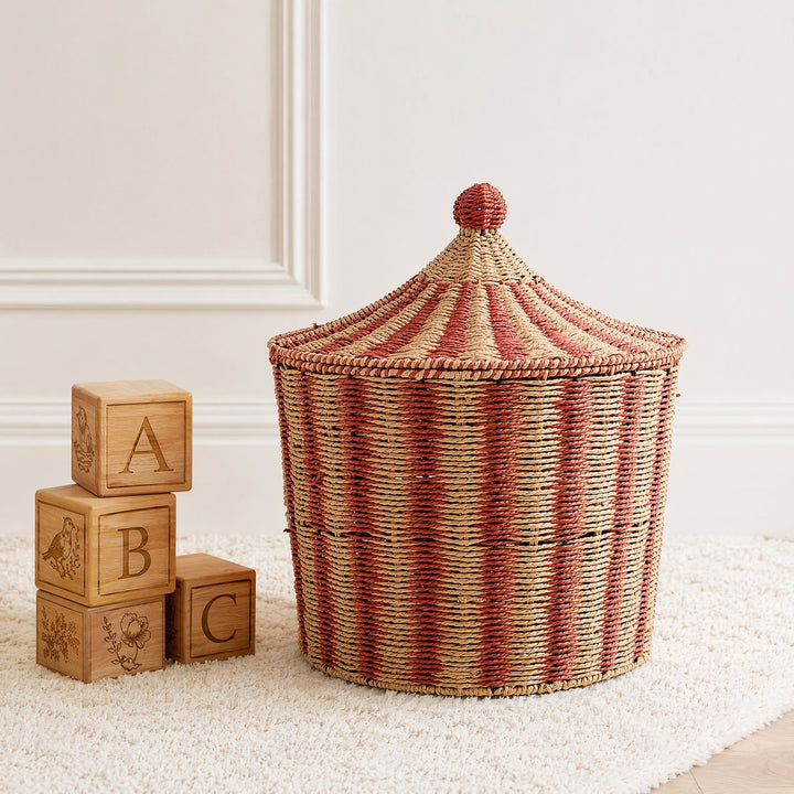 Decorative and practical storage basket Stornfield