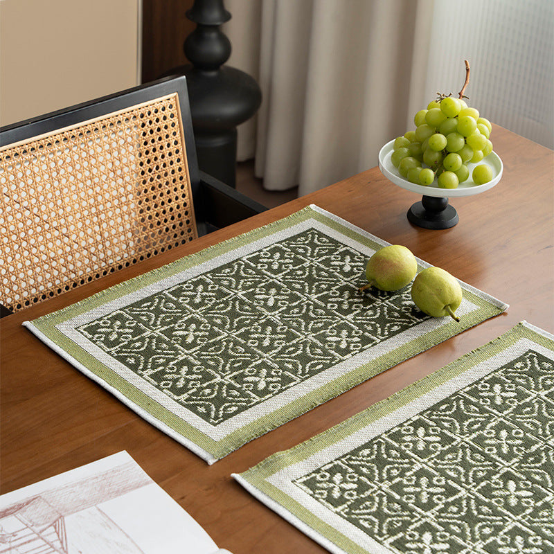 Reversible jacquard scarf with ornamental weave structure