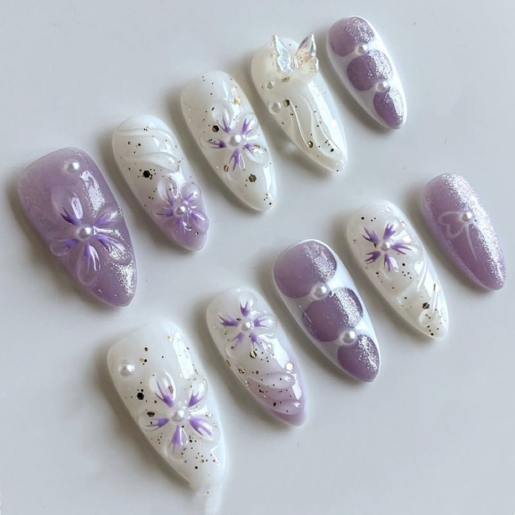 Floral-Themed Press-On Nail Art Collection