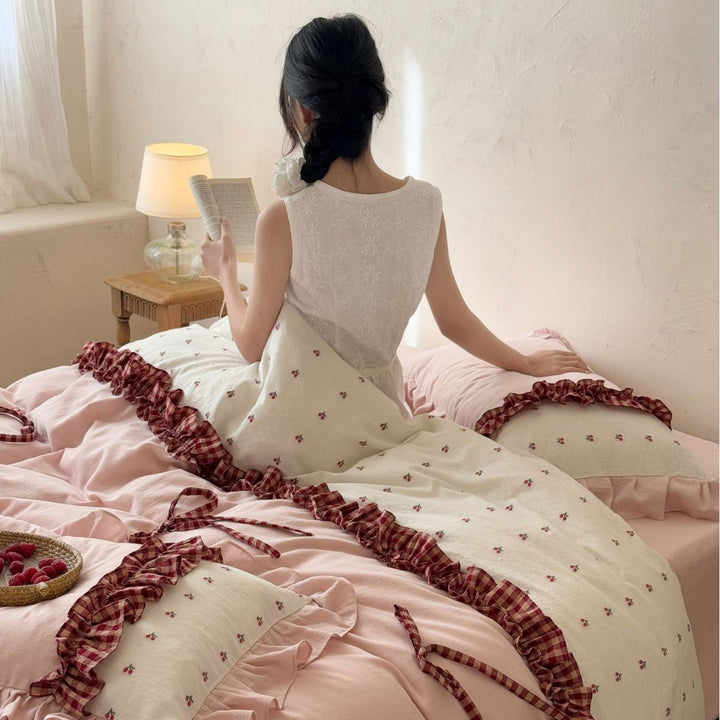 Ruffled Cotton Sateen Duvet Cover Set with Micro Floral Print and Check-Tie Trim