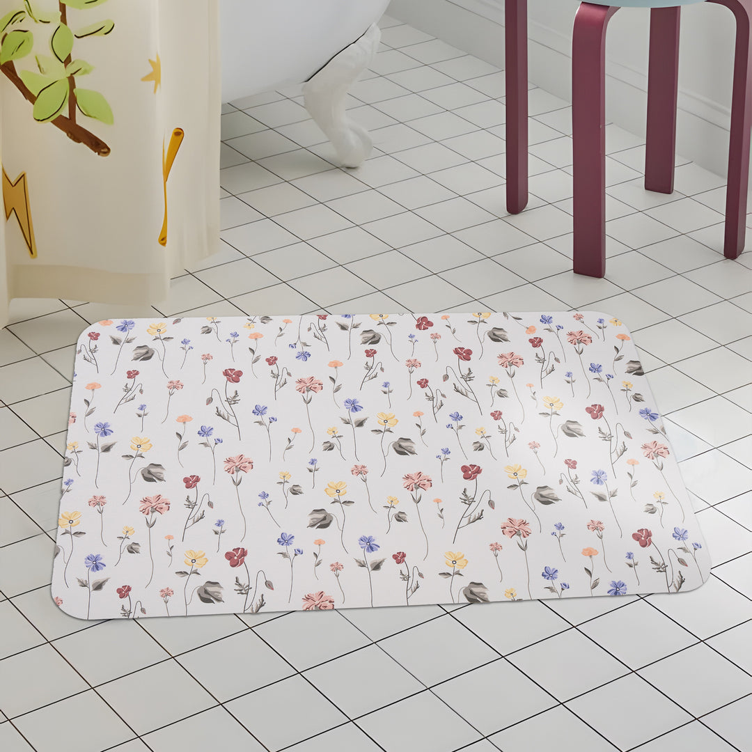 Stornfield Bath Mat Set made of soft microfiber with non-slip latex backing and delicate ornamental print