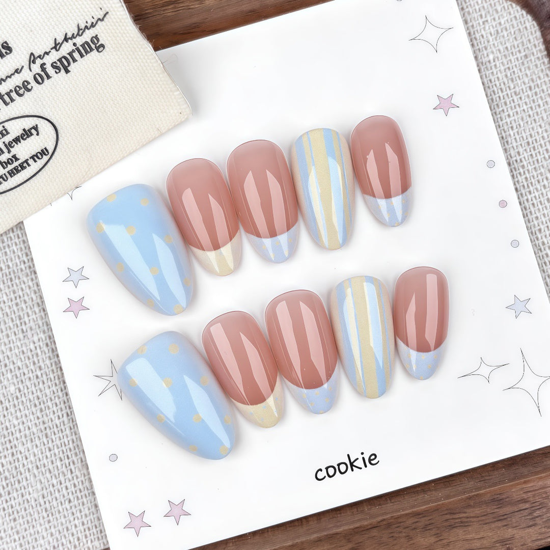 Decorative Press-On Nail Set with Abstract Patterns