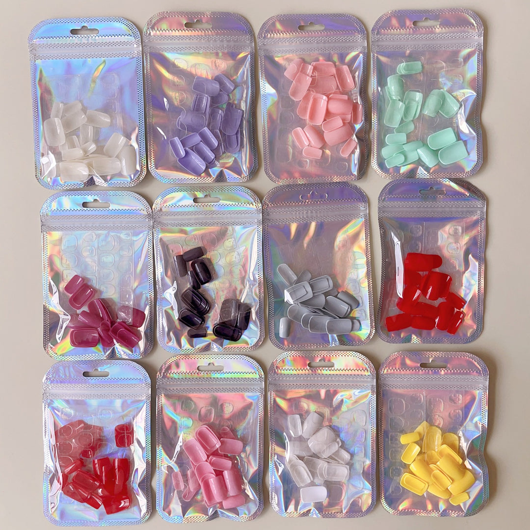 Artificial nail set in various shapes and designs Stornfield