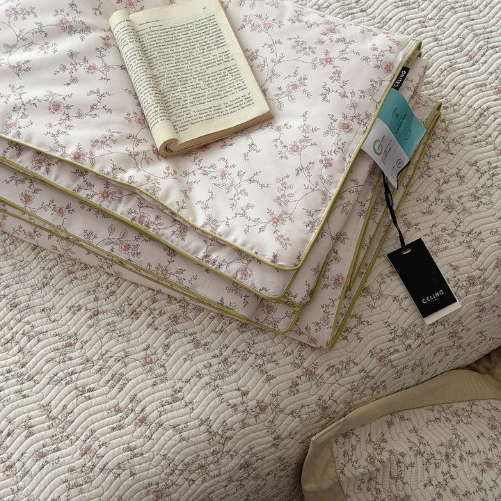 Quilted Cotton Puppy-Print Lightweight Coverlet with Foldable Nap Mat and Matching Pillowcase