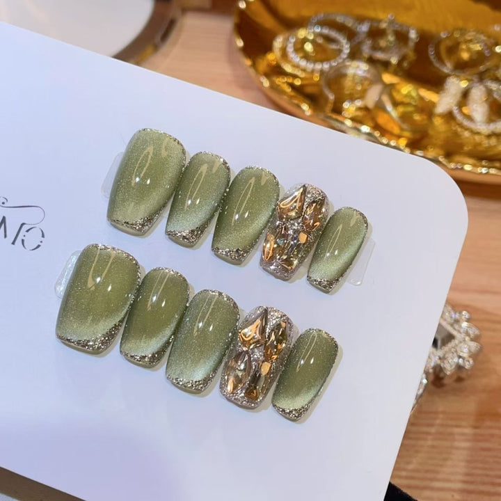 Glamorous Luxurious Press-On Nail Set Stornfield