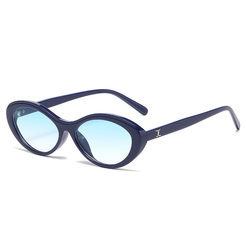Ladies stylish sunglasses in oval design Stornfield