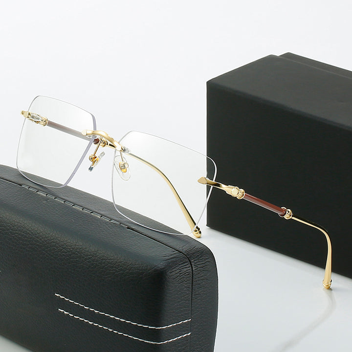 Women's fashionable sunglasses with square frame and luxurious accents Stornfield