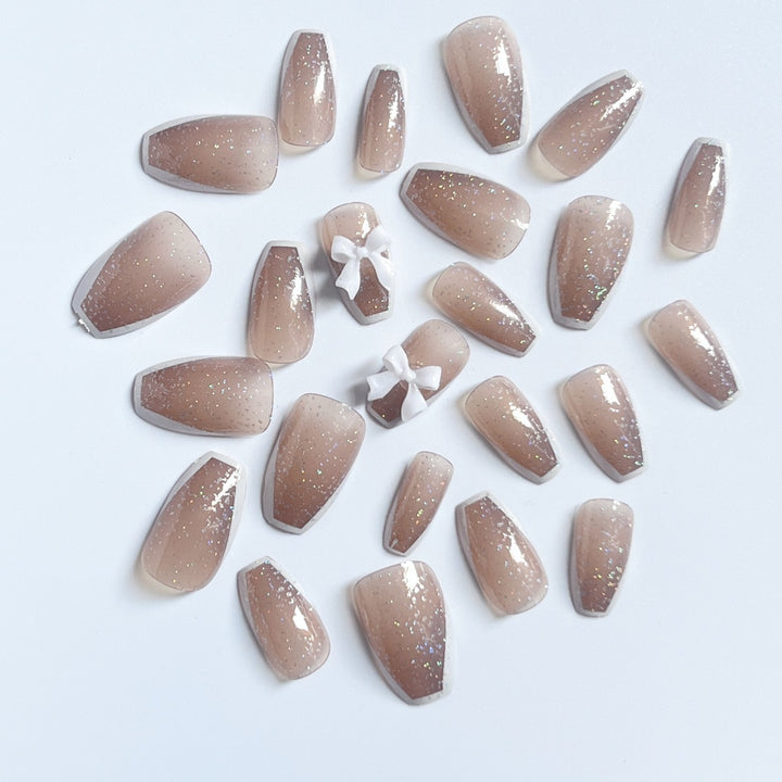 Glamorous Glittery Nail Art Stornfield