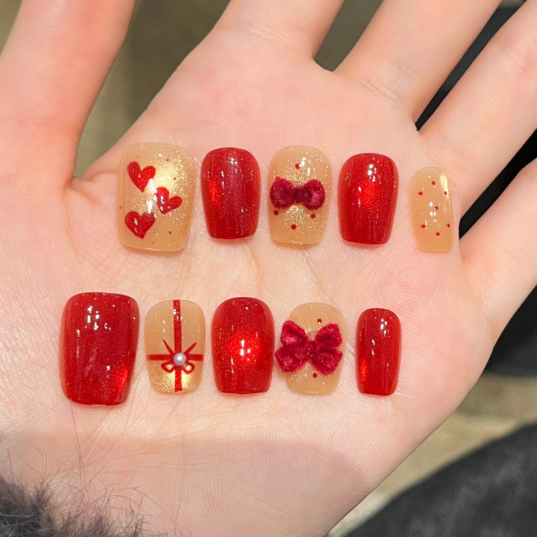 Festively Themed Press-On Nail Art Set Stornfield