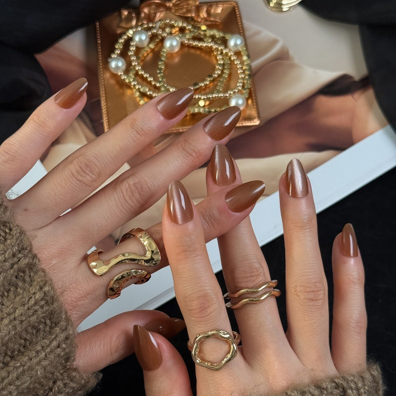 Luxurious artificial nails with shiny finish Stornfield