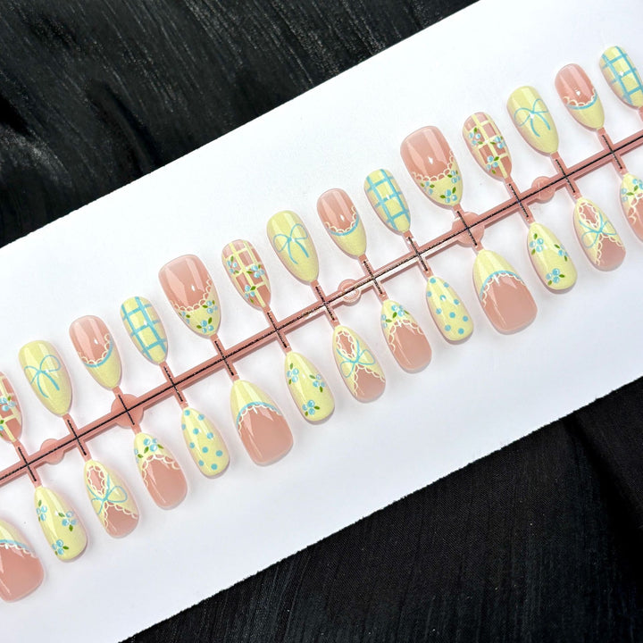 Artistic Nail Design Press-On Set 1790745541