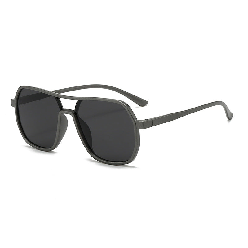 Women's trendy oversized sunglasses in modern design Stornfield