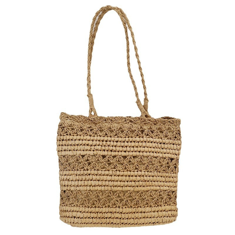 Hand-knotted beach bag in modern mesh design Stornfield