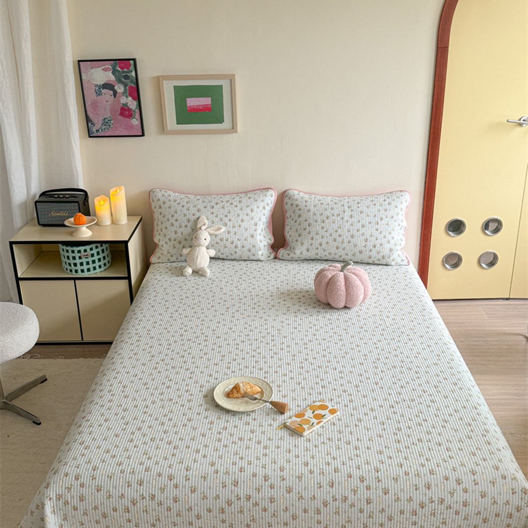 Lightweight Cotton Kantha-Style Reversible Coverlet and Piped Pillow Sham Set
